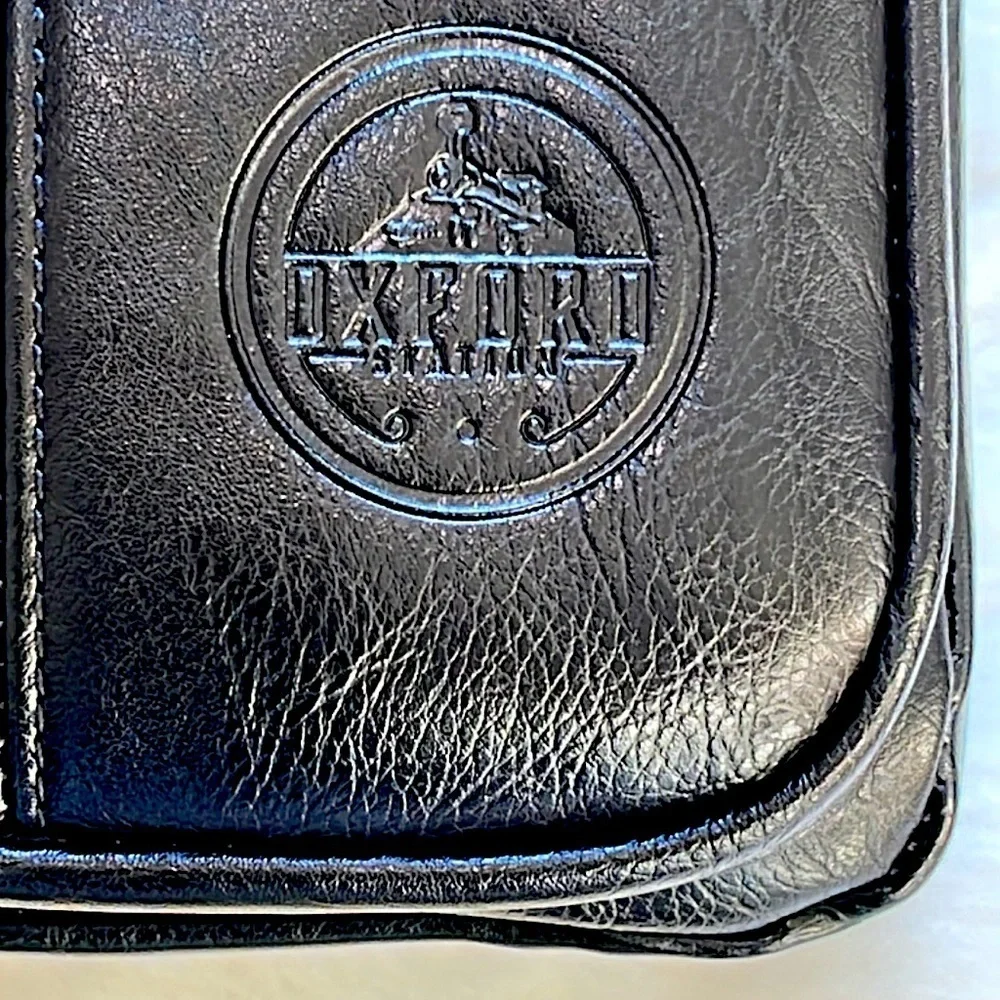 Oxford Station Vintage Style Unisex Crossbody Sling Bag Black Vegan Leather - Picture 8 of 12